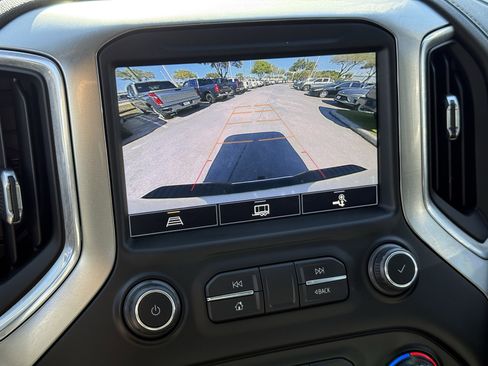 Used 2021 Chevrolet Silverado 2500 LTZ AWD/4WD image 21