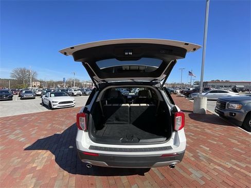 Used 2021 Ford Explorer Limited w/ Equipment Group 301A image 33