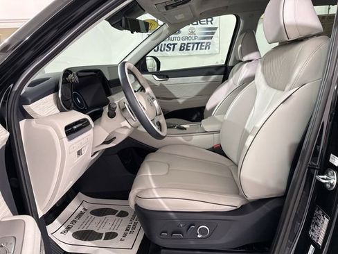 Used 2025 Hyundai Palisade Calligraphy image 21