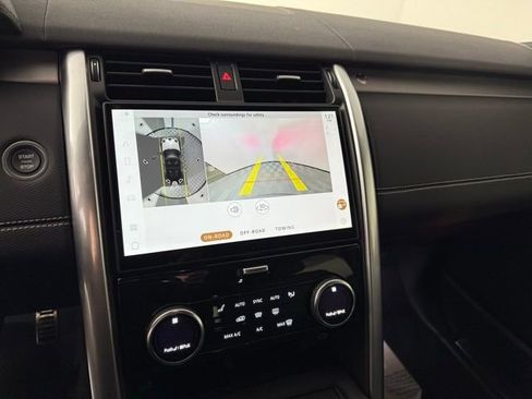 Certified 2025 Land Rover Discovery Dynamic SE image 20