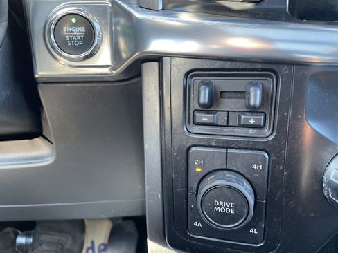 Used 2021 Ford F150 Lariat image 43