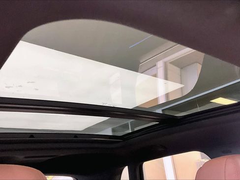 Certified 2025 Audi Q3 2.0T Premium Plus w/ Premium Plus Package image 13