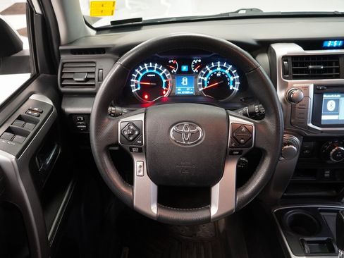 Used 2019 Toyota 4Runner SR5 image 10
