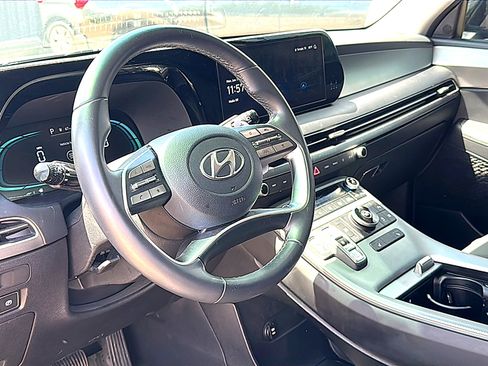 Used 2025 Hyundai Palisade XRT FWD image 5