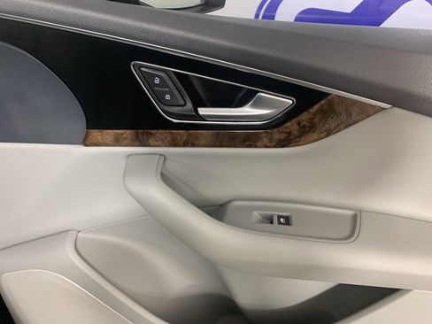 Used 2017 Audi Q7 3.0T Premium Plus image 43