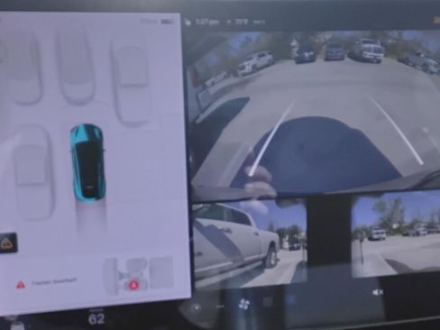 Used 2021 Tesla Model Y Long Range image 27