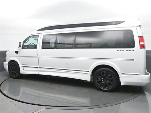 Used 2022 GMC Savana 2500 Explorer Conversion Van image 3