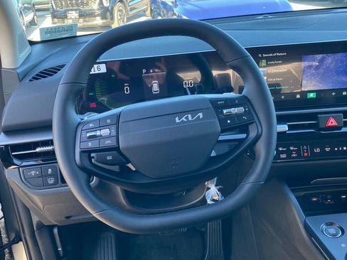 New 2026 Kia Sportage LX FWD image 15