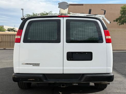 Used 2013 Chevrolet Express 2500 image 9