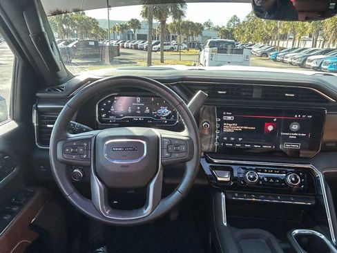 Used 2025 GMC Sierra 2500 Denali Ultimate w/ Max Trailering Package image 16