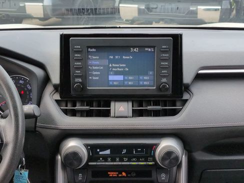 Used 2019 Toyota RAV4 LE w/ All Weather Liner Package AWD/4WD image 17