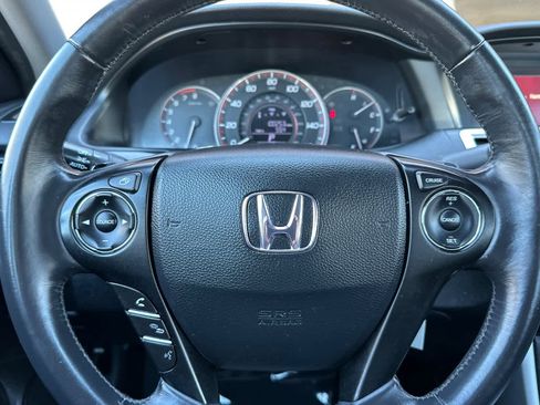 Used 2015 Honda Accord Sport image 22