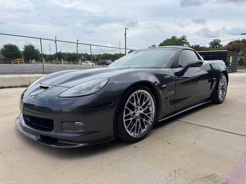 Used 2010 Chevrolet Corvette ZR1 w/ Preferred Equipment Group RWD image 30