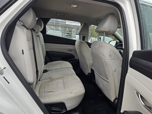 Certified 2025 Hyundai Tucson SE image 26