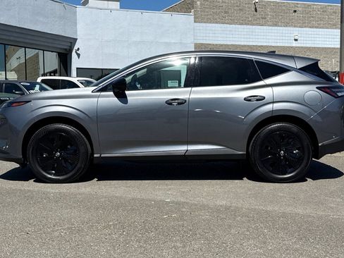 Certified 2025 Nissan Murano SV FWD image 9