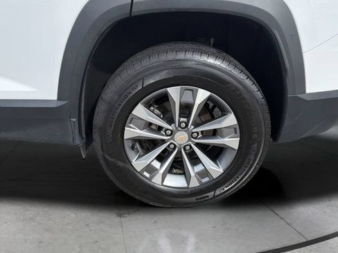 Certified 2026 Chevrolet Equinox LT FWD image 31