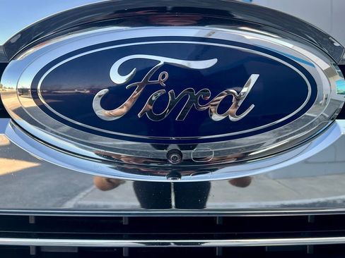 Used 2019 Ford F250 Lariat w/ Lariat Ultimate Package image 7