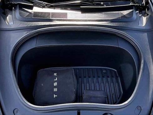 Used 2024 Tesla Model 3 Performance image 31