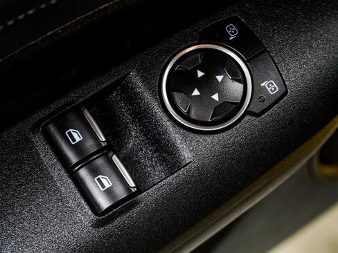 Used 2017 Ford Mustang Shelby GT350 w/ Electronics Package image 40