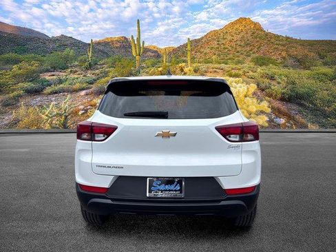 Used 2023 Chevrolet TrailBlazer LS FWD image 6