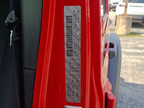 Used 2018 Jeep Wrangler Unlimited Sport S AWD/4WD image 27
