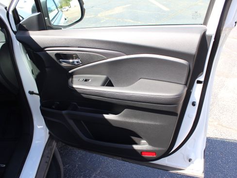 Used 2023 Honda Ridgeline RTL image 13