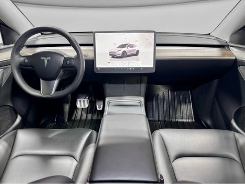 Used 2023 Tesla Model Y Long Range image 15