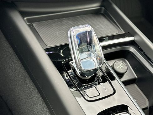 New 2026 Volvo XC60 T8 Plus w/ Protection Package Premier image 21