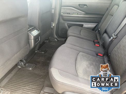 Certified 2024 Nissan Pathfinder SV FWD image 18