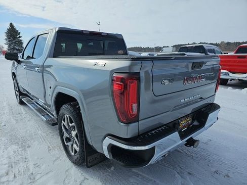 Used 2023 GMC Sierra 1500 SLT w/ SLT Premium Package image 3