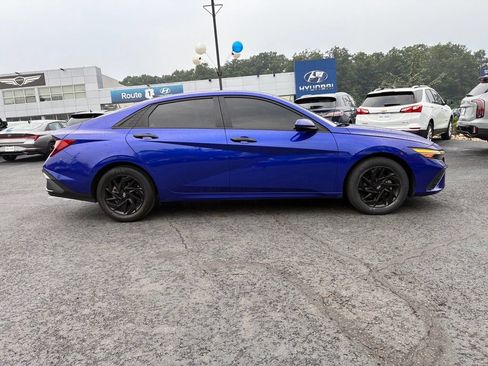 Used 2024 Hyundai Elantra SEL FWD image 8