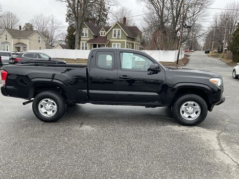 Used 2016 Toyota Tacoma SR w/ SR Convenience Package image 6