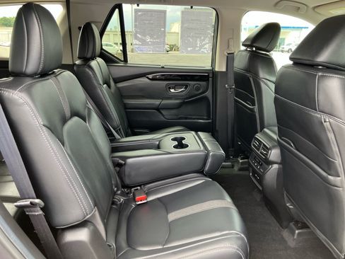 Certified 2025 Honda Pilot EX-L image 33