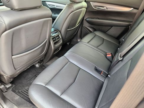 Used 2018 Cadillac XT5 Premium Luxury image 44