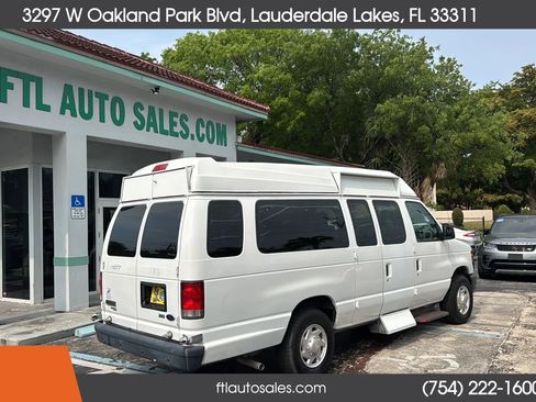 Used 2013 Ford E-250 and Econoline 250 Extended w/ PWR Group RWD image 12