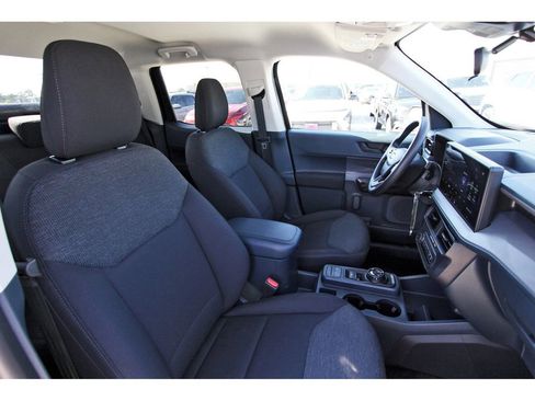 Certified 2025 Ford Maverick XL FWD image 29