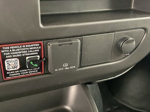 New 2025 Chevrolet Express 2500 Extended w/ Communications Package image 20