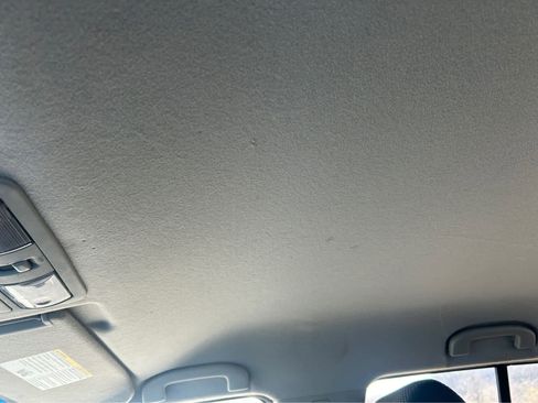 Used 2009 Suzuki Equator Sport image 18