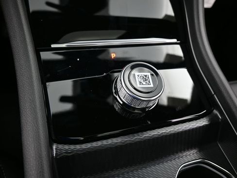 Used 2025 Jeep Grand Cherokee Limited image 22