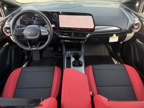 New 2026 Chevrolet Equinox EV RS image 9