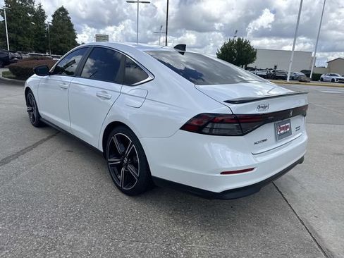 Used 2024 Honda Accord Sport image 7