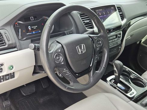 Used 2017 Honda Ridgeline RTL-E image 2
