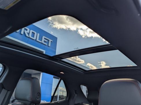 Used 2024 Chevrolet Equinox RS w/ RS Leather Package image 29