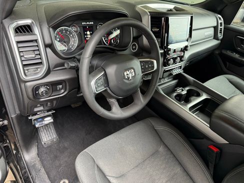 Used 2025 RAM 1500 Big Horn AWD/4WD image 12