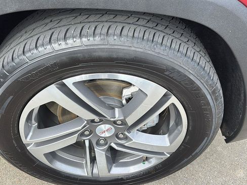 Certified 2021 GMC Terrain SLT w/ Infotainment Package II image 9