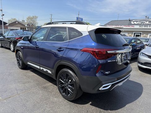 Used 2022 Kia Seltos Nightfall Edition image 6