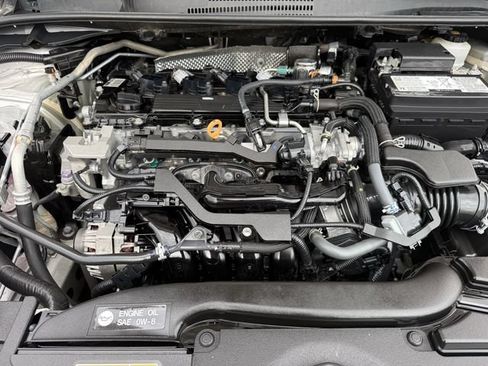 Used 2025 Toyota Corolla LE FWD image 31