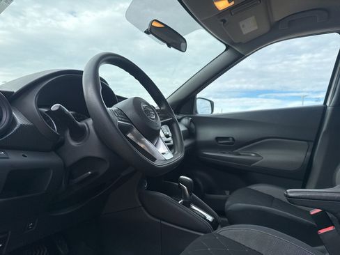 Certified 2019 Nissan Kicks S w/ Exterior Electronics Package image 26