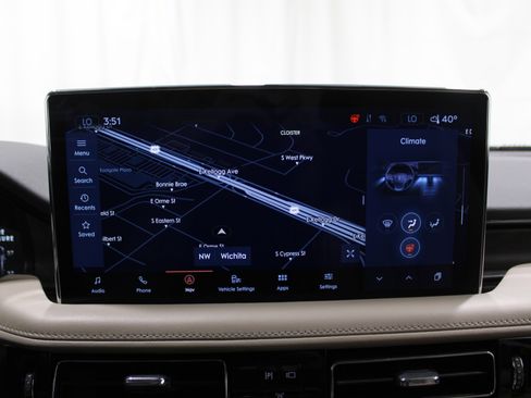 Certified 2023 Lincoln Nautilus Reserve w/ Equipment Group 201A image 17