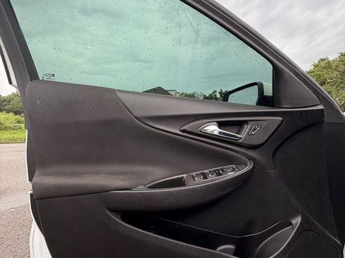 Used 2021 Chevrolet Malibu LT FWD image 9